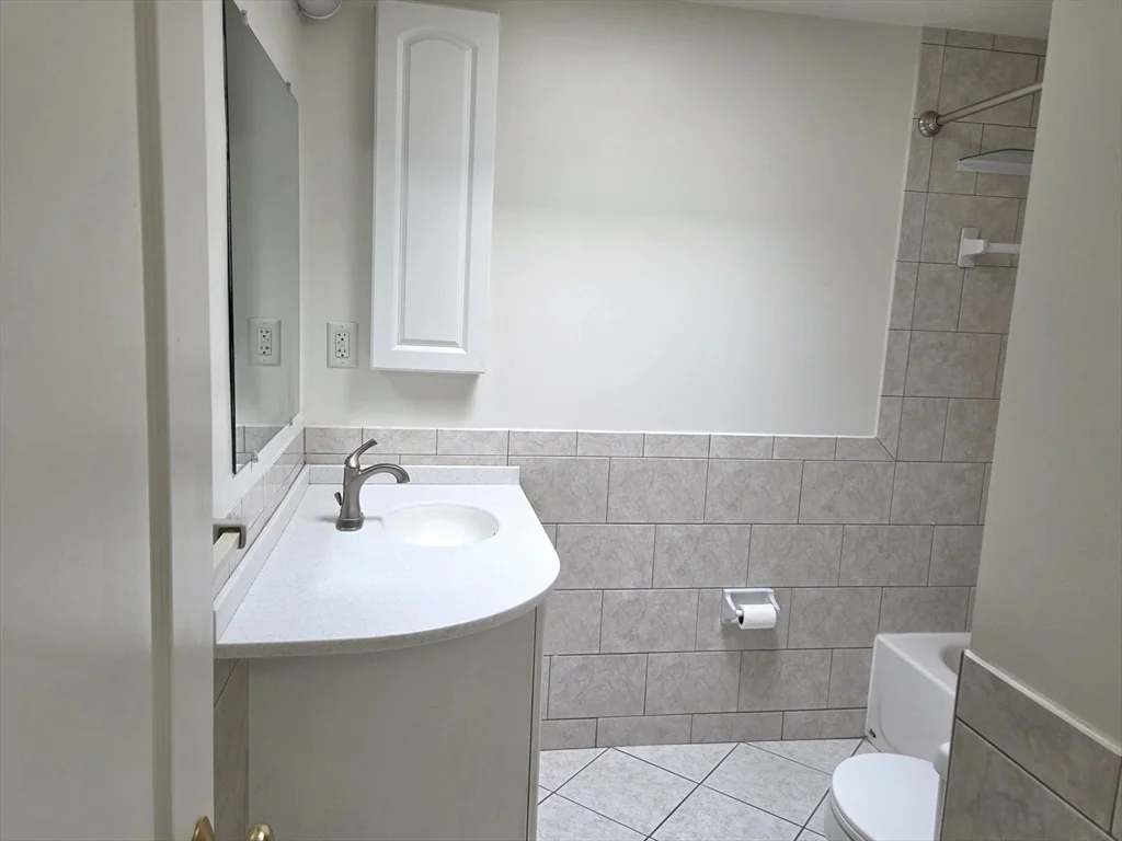 576 Washington St, Weymouth