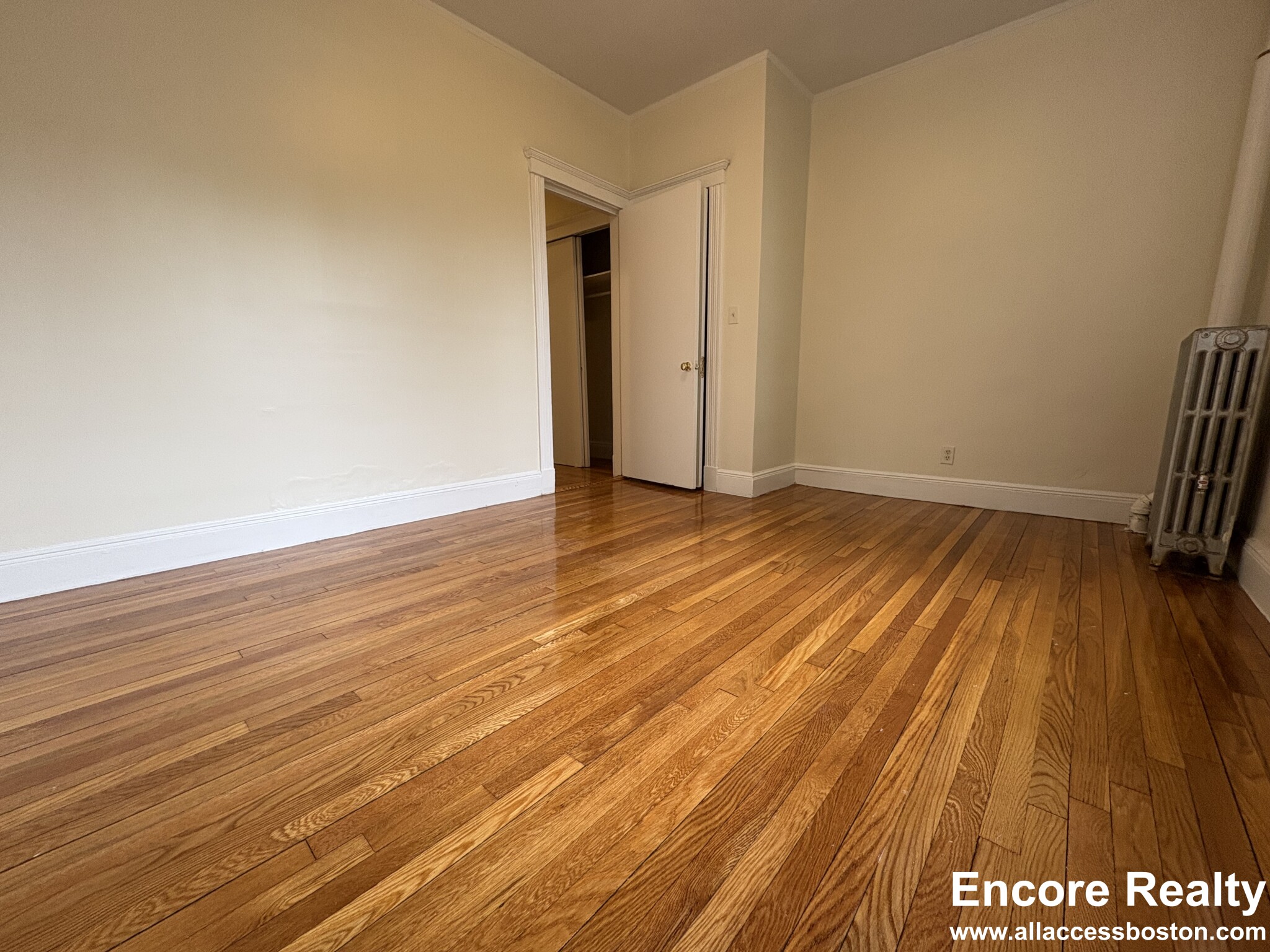 1820 Commonwealth Ave, Brighton