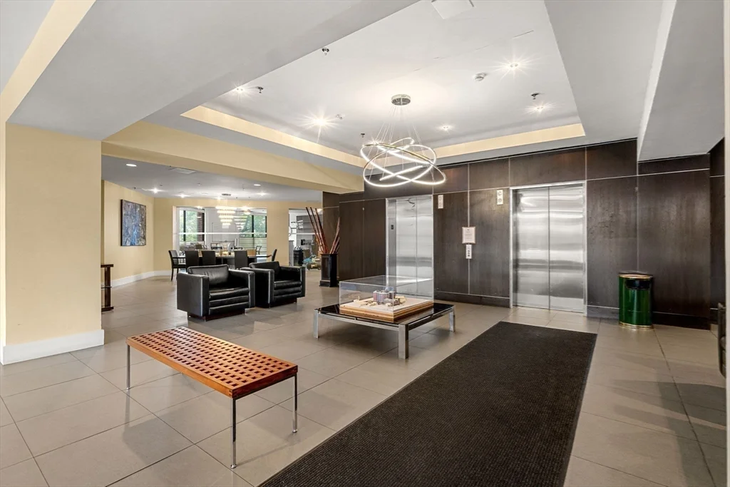 15 North Beacon St, Allston