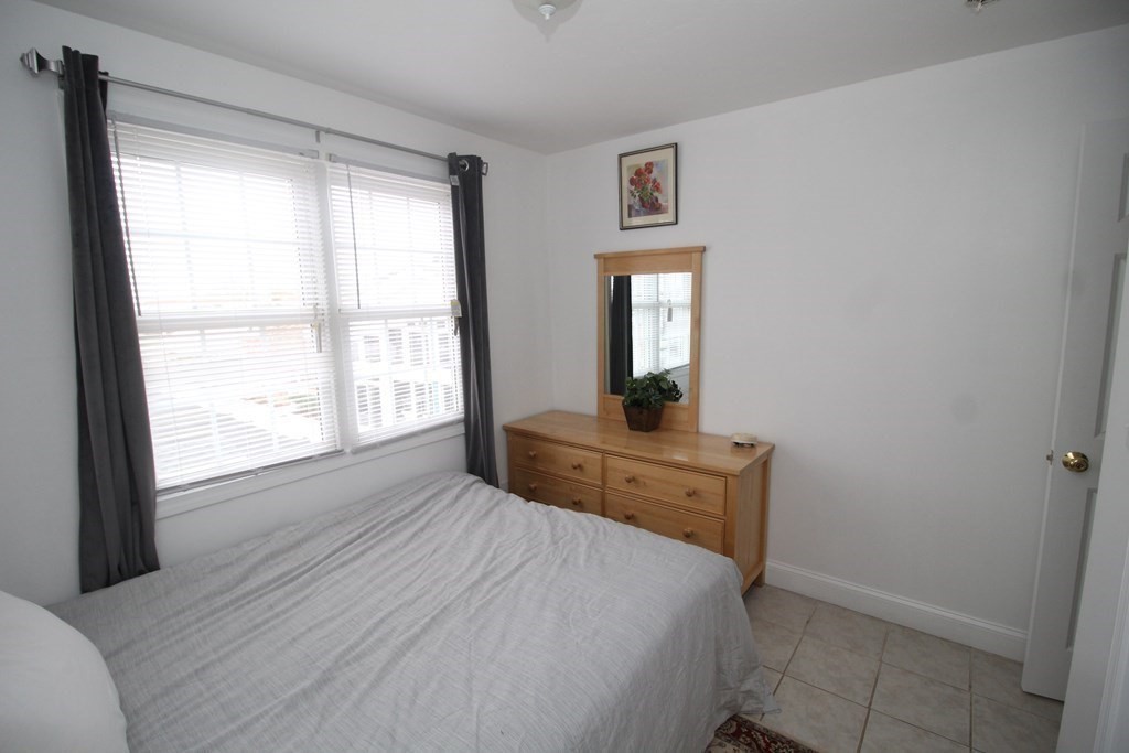 147 North St, Barnstable