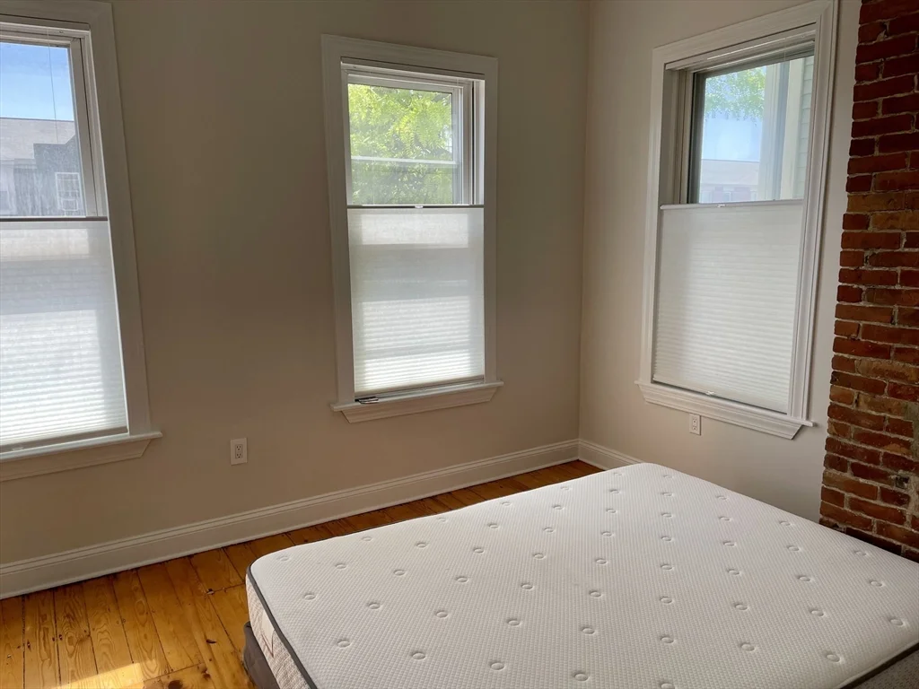 258 W Broadway, South Boston