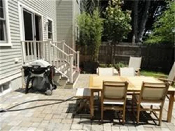 68 Waverley Ave, Newton Corner