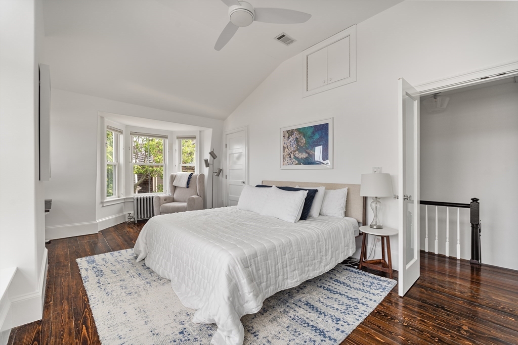 17 Atlantic St, South Boston