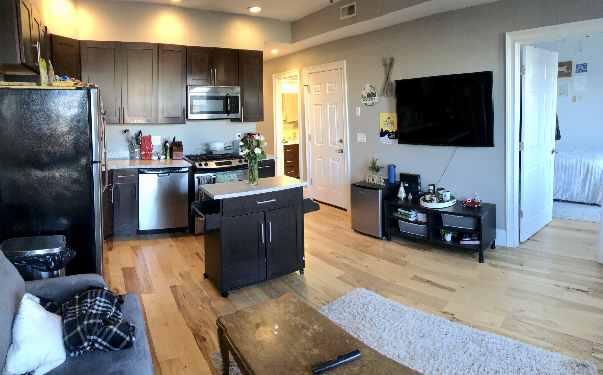 180 Hillside St, Mission Hill