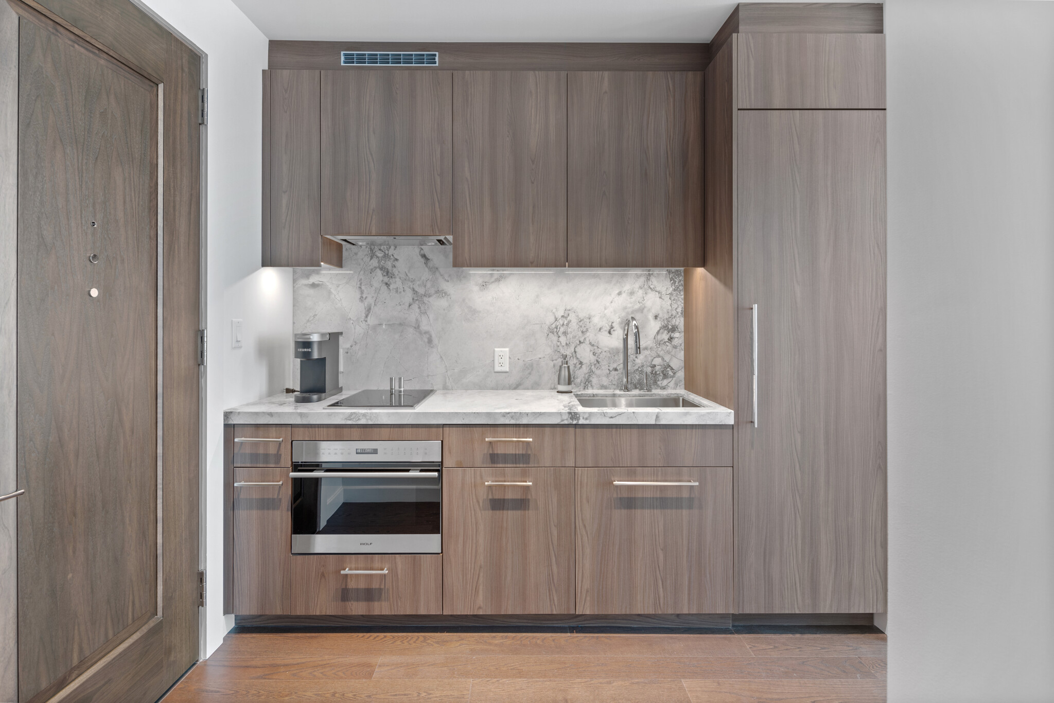 430 Stuart St, Back Bay