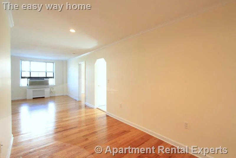 60 Brattle St, Harvard Square