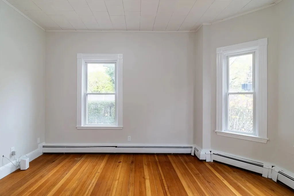 2 Sherman St, Neighborhood Nine