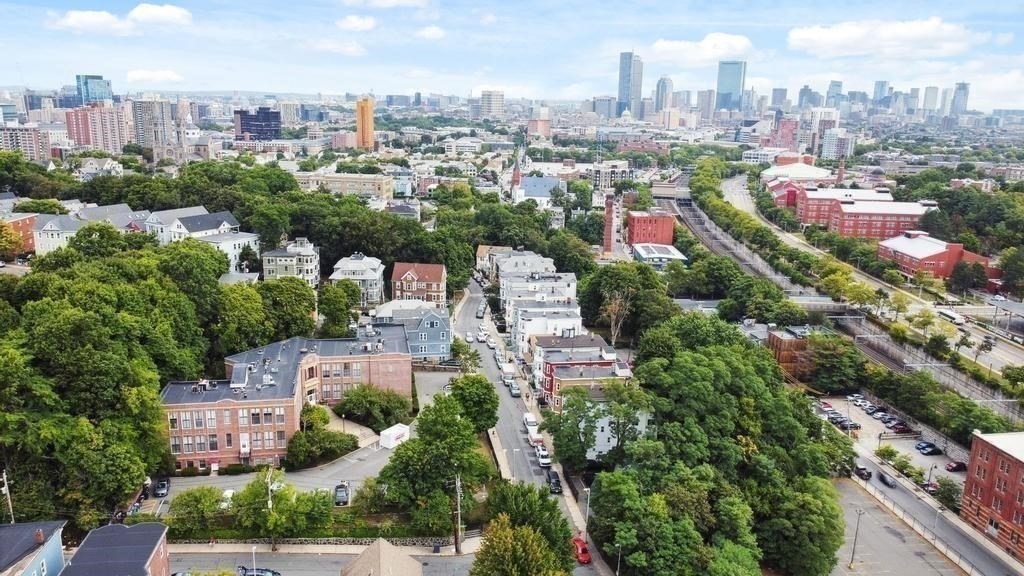 841 Parker St, Mission Hill