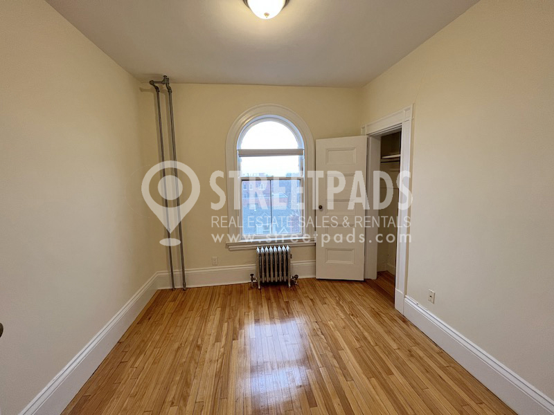 2 Ware St, Mid-Cambridge