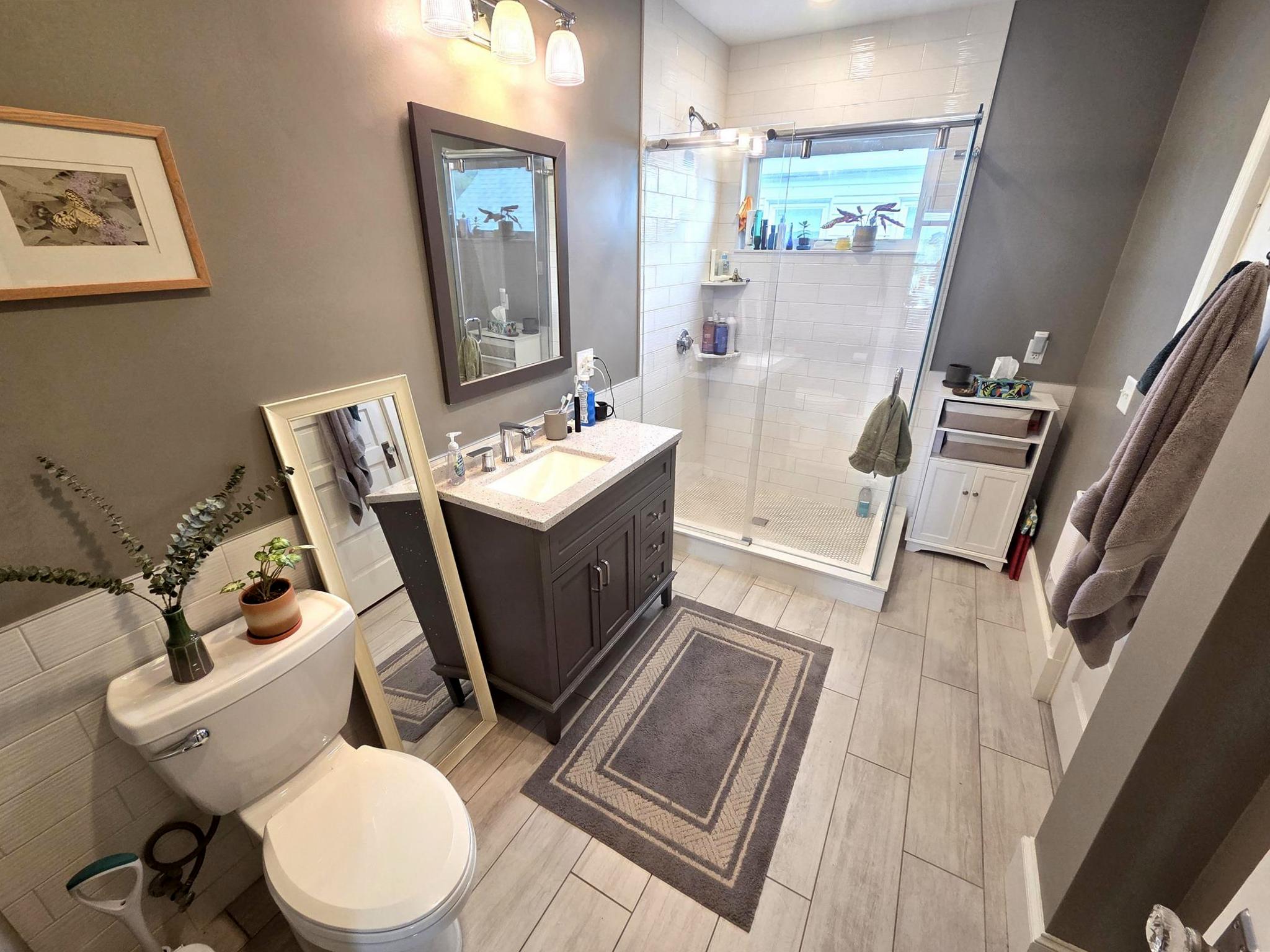 76 Lexington Ave, Powder House Square