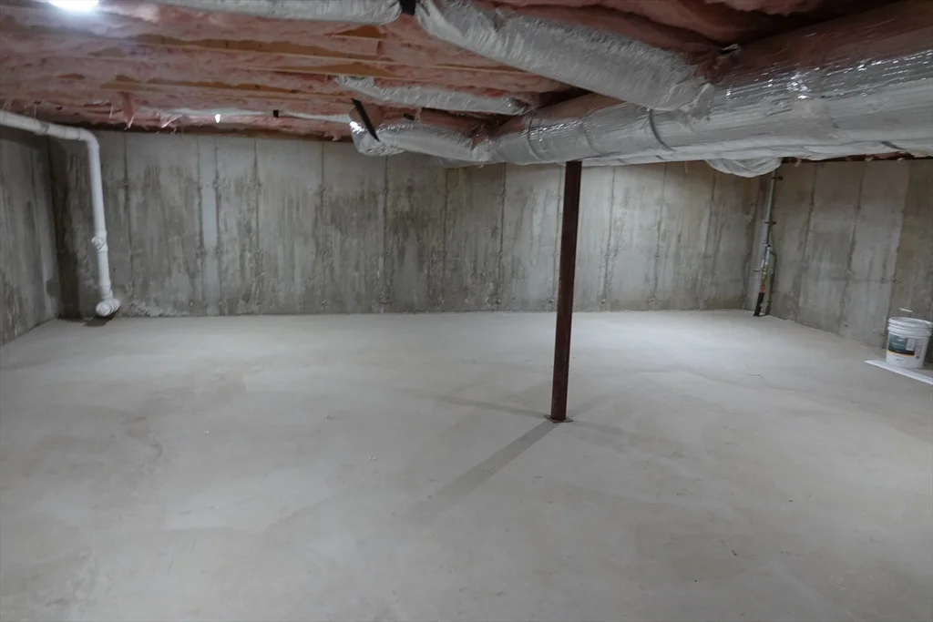 6 Pondover Rd, Billerica