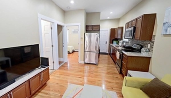 338 Western Ave, Riverside