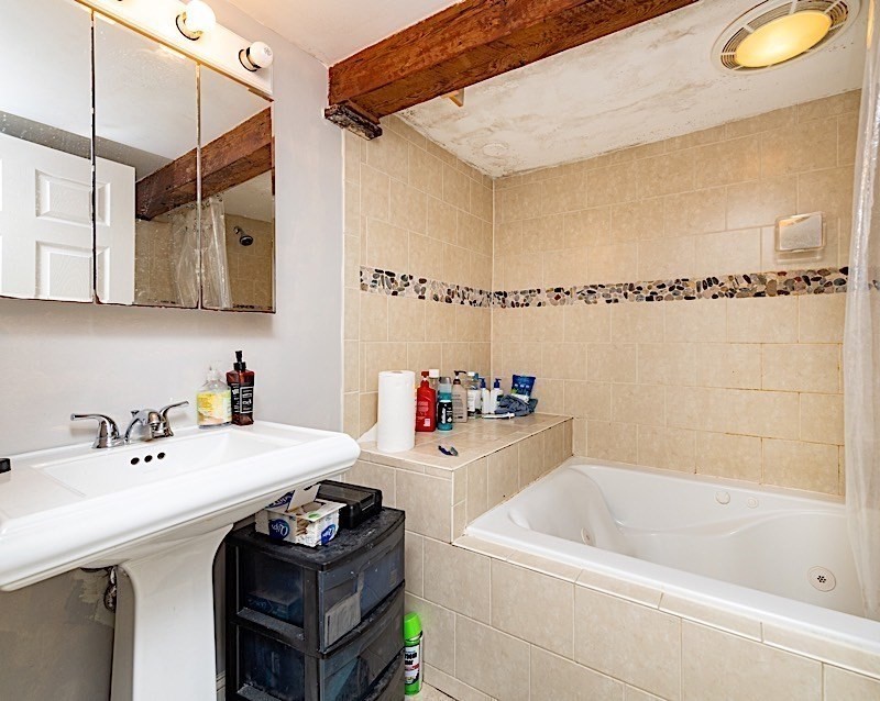 6 Belmont St, Somerville