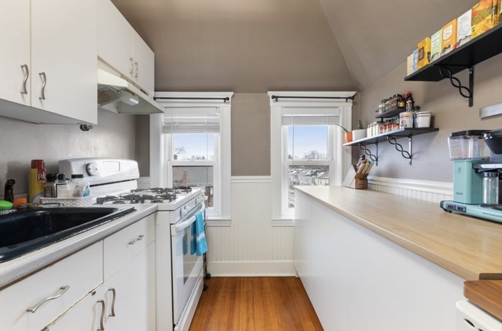 439 Ashmont St, Dorchester