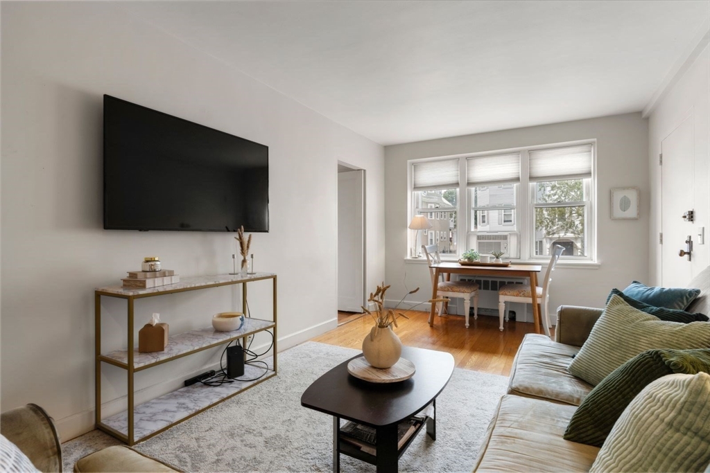 1 Twomey Ct, South Boston