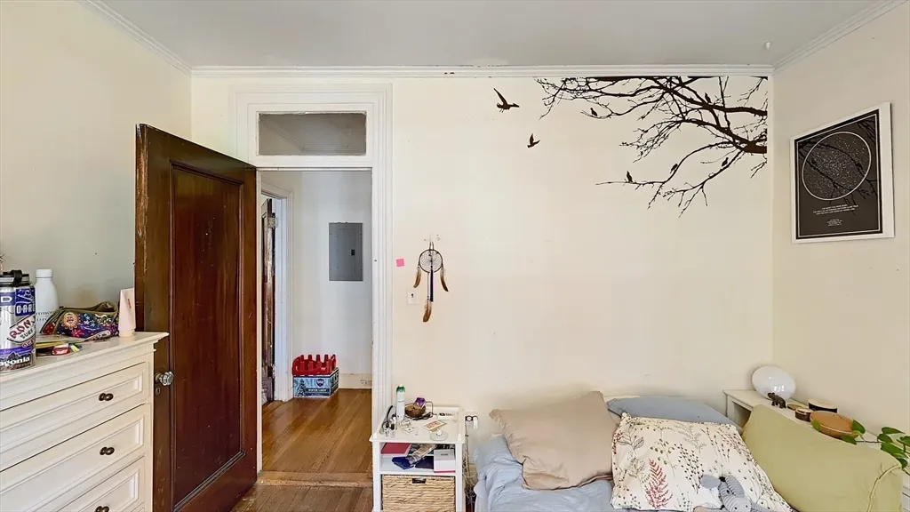 15 Glenville Ave, Allston