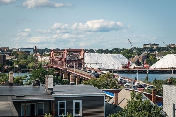 425 Border St, East Boston