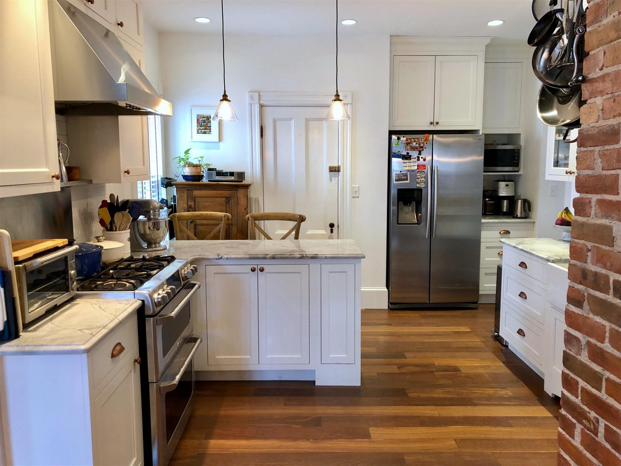 84 Hudson St, Powder House Square