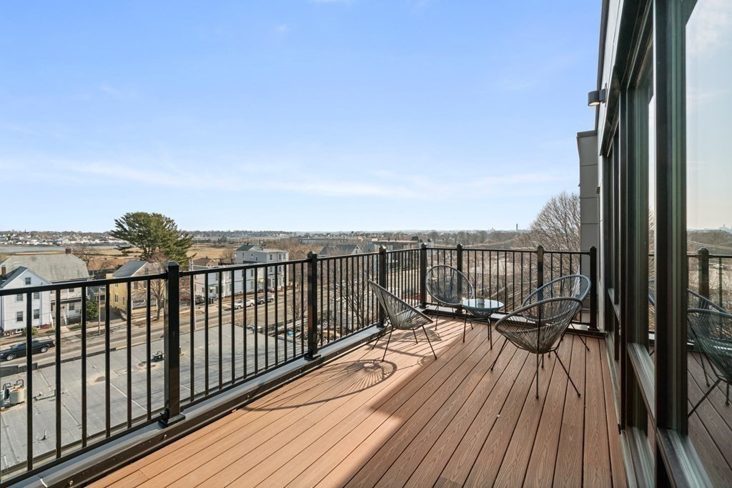 11 Walley St, East Boston