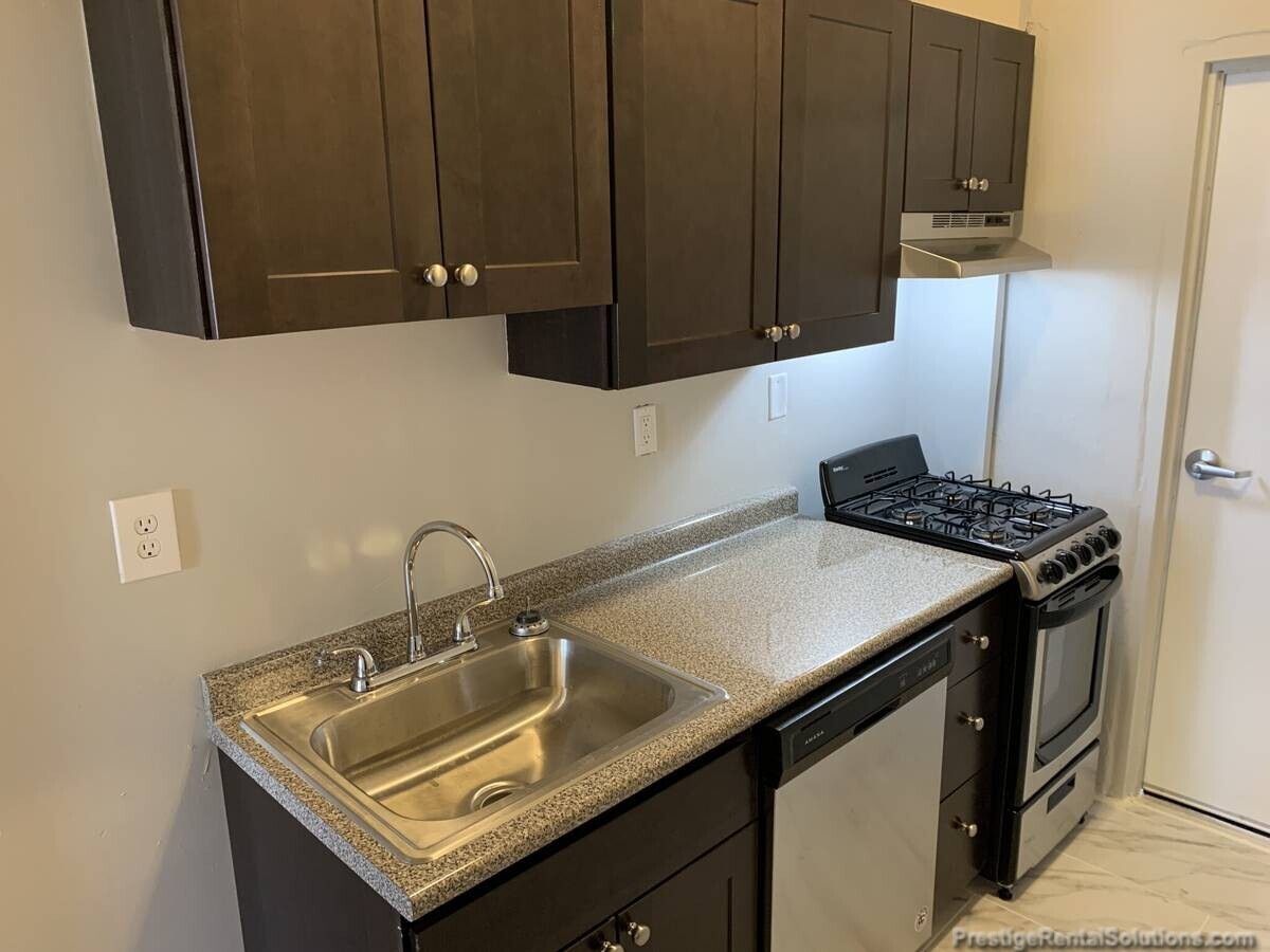 224 Kelton St, Allston