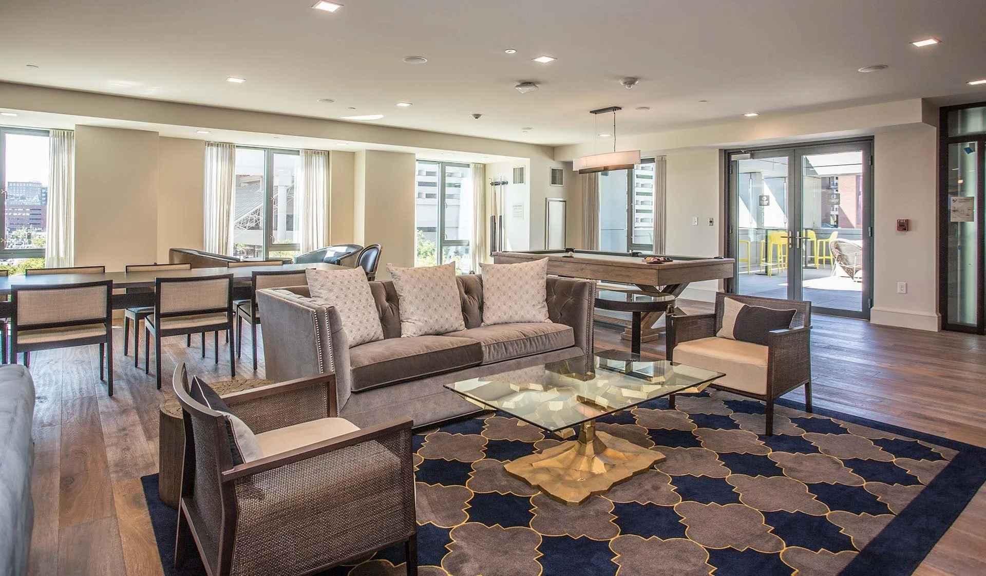 1 Canal St, West End