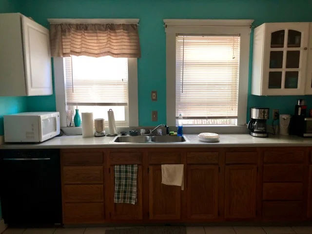 212 Cedar St, Powder House Square