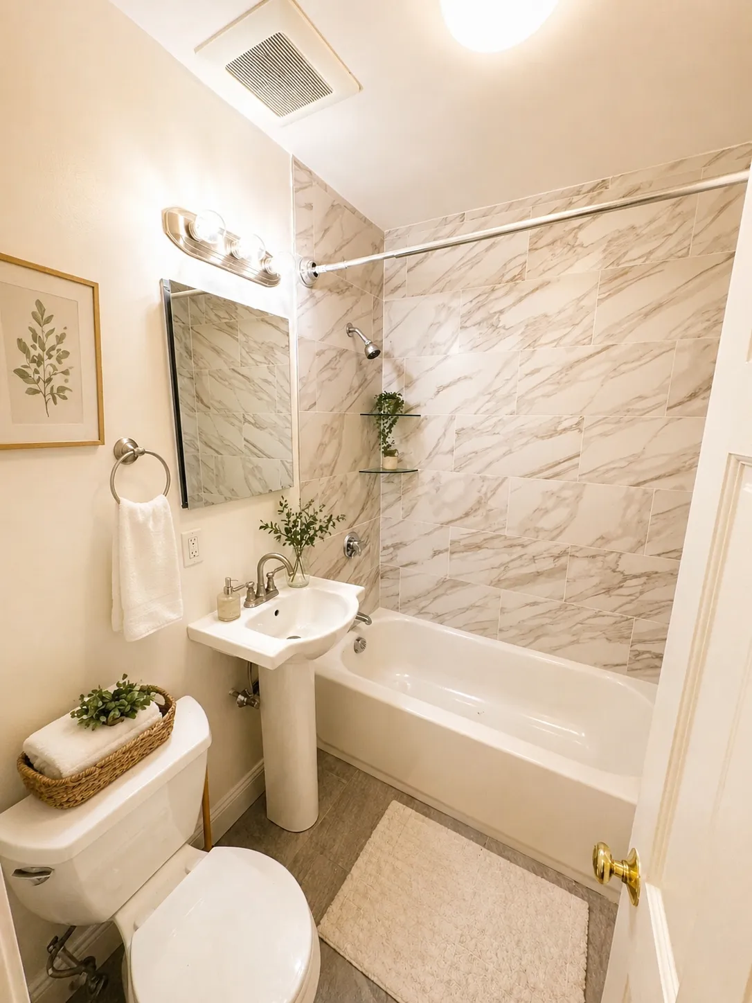 92 West Cedar St, Beacon Hill