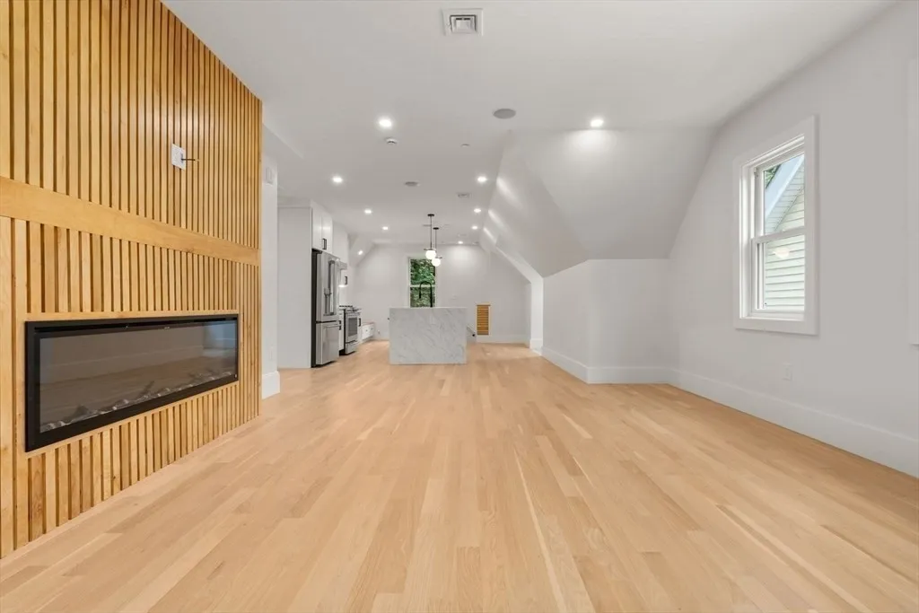 20 Boylston St, Jamaica Plain