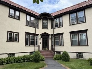 98 1/2 Main St, Andover