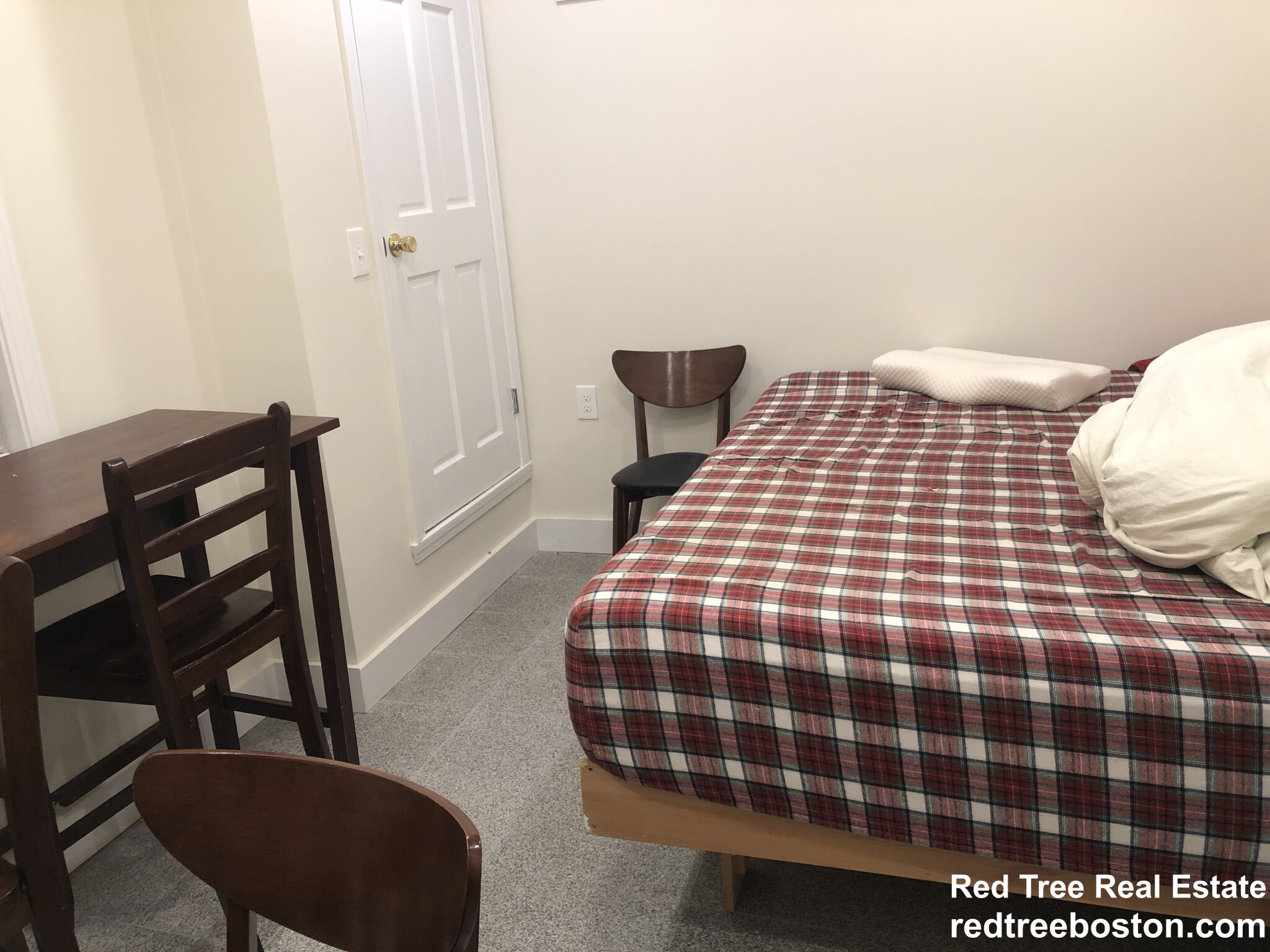 23 Highland Park Ave, Roxbury