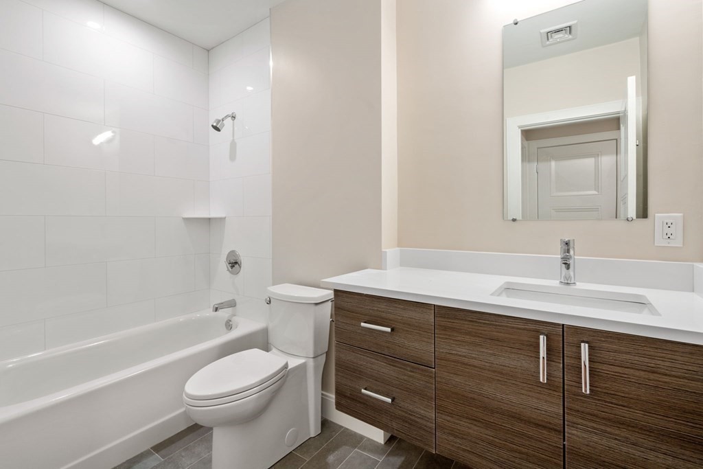 425 Lagrange St, West Roxbury