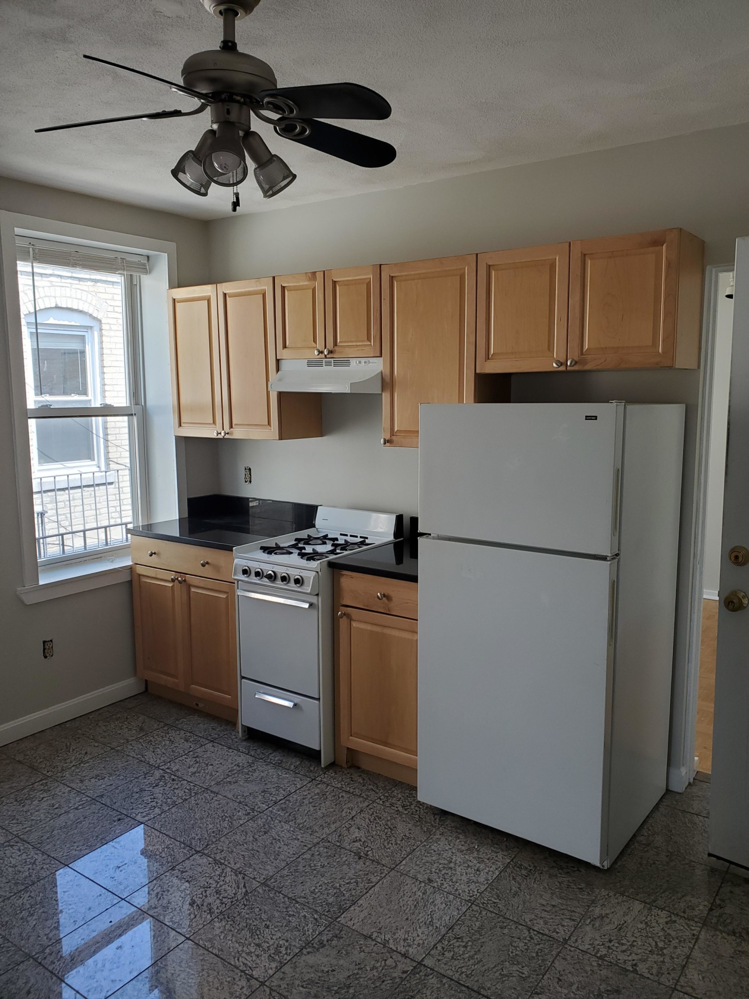 220 Hanover St, North End