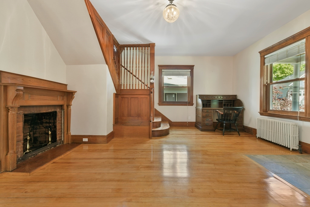 28 Meredith St, West Roxbury