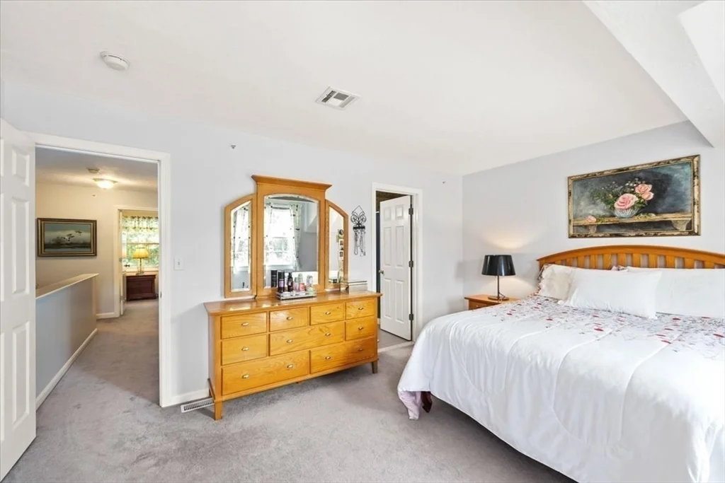 822 Thayer St, Abington