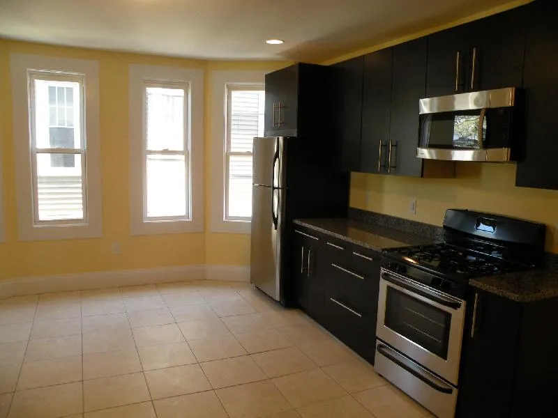 3147 Washington St, Jamaica Plain