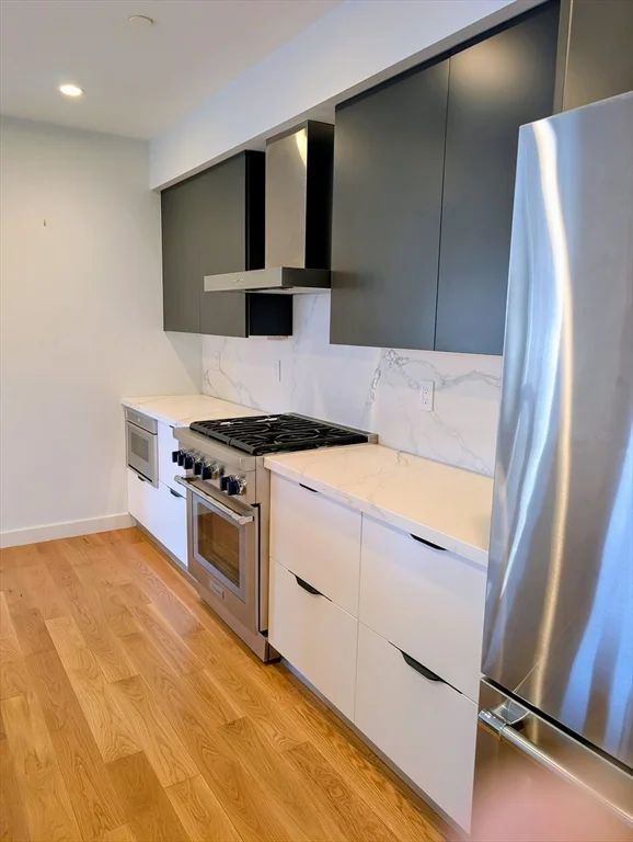 537 East Second St, South Boston