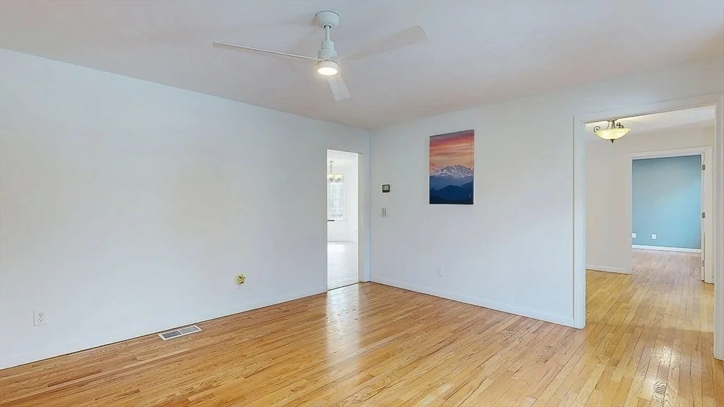 12 Coldbrook Rd, Millbury