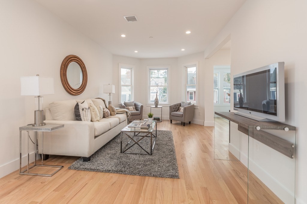 112 King, Dorchester