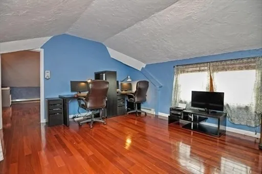 2 Traverse St, Canton