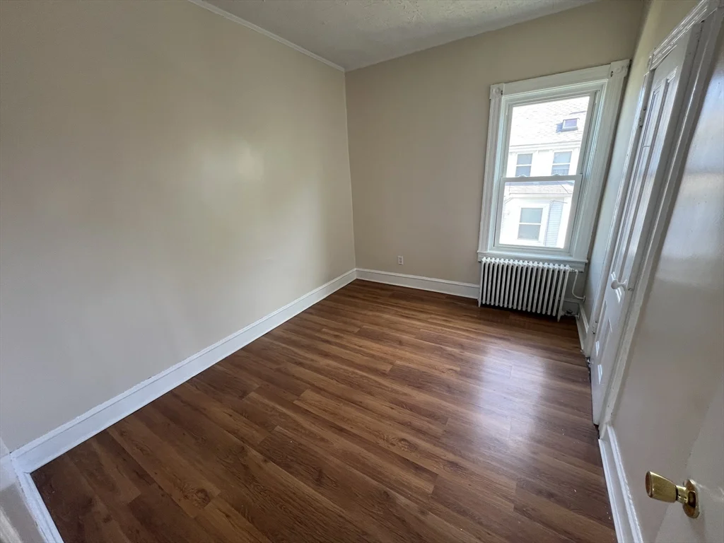 109 Walker St, Fall River