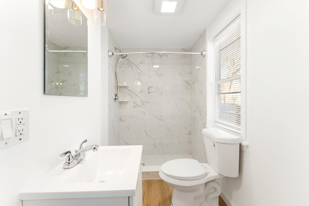 2 Mechani St, Saxonville