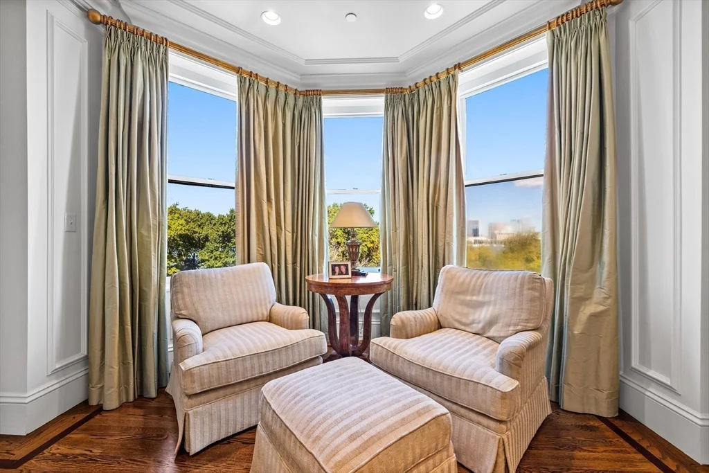 348 Beacon St, Back Bay