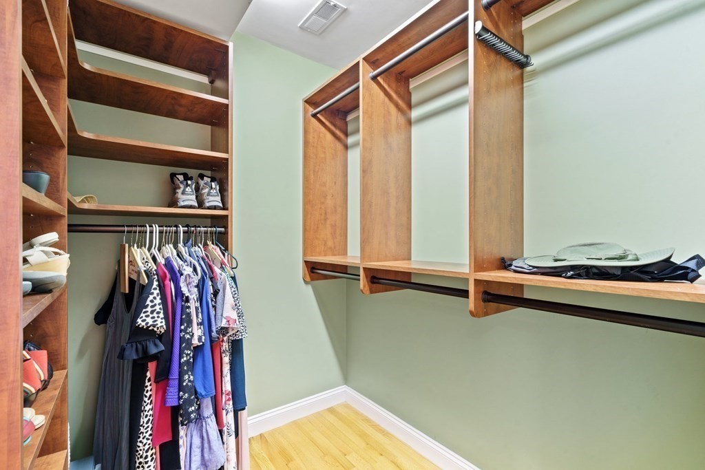 76 Putnam Ave, Cambridge