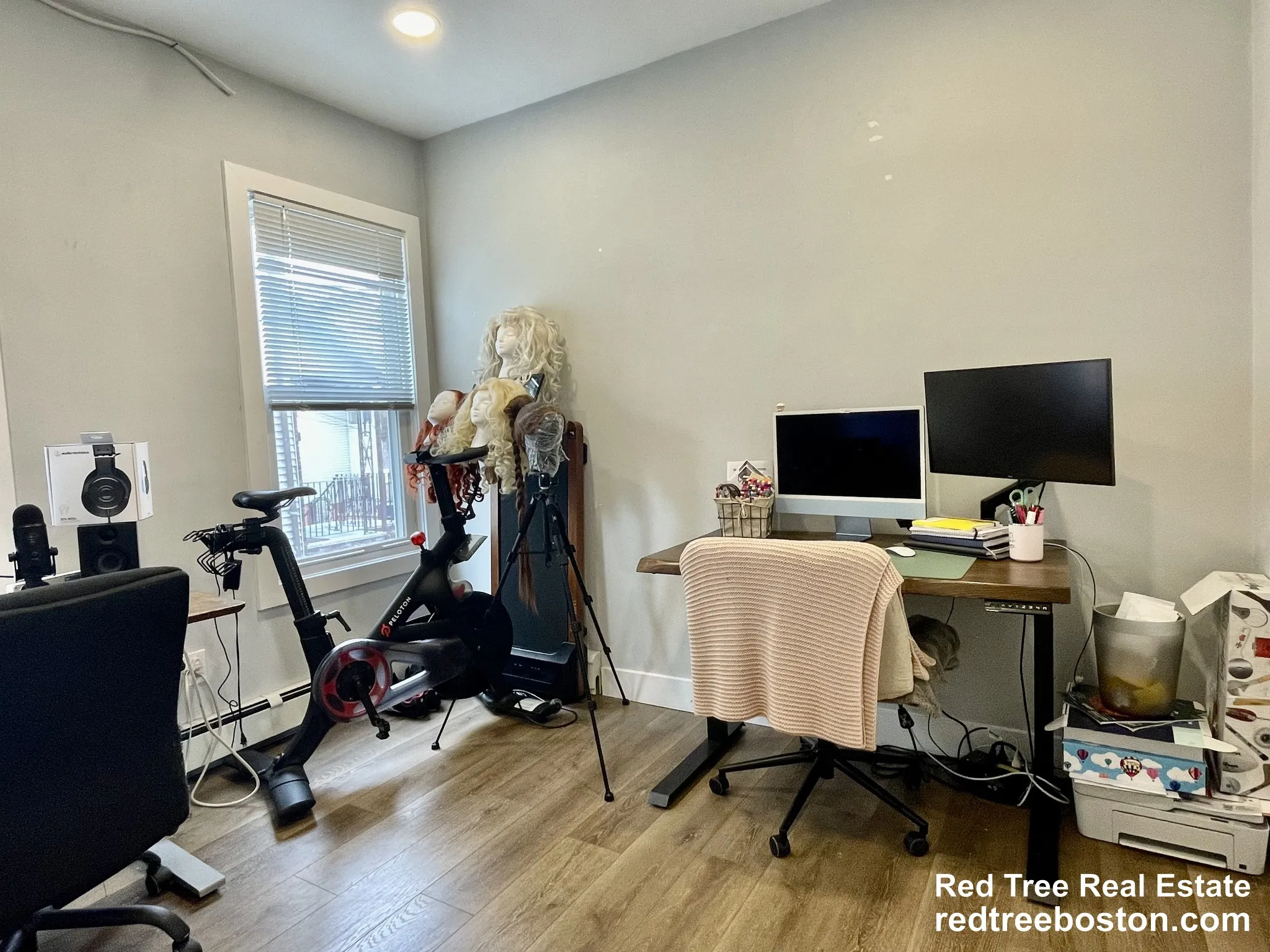 11 Pearl Ter, East Somerville