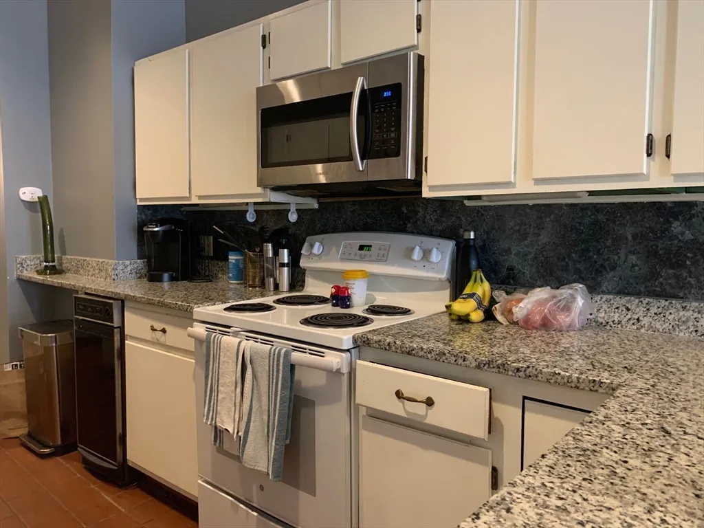 590 Columbus Ave, Roxbury