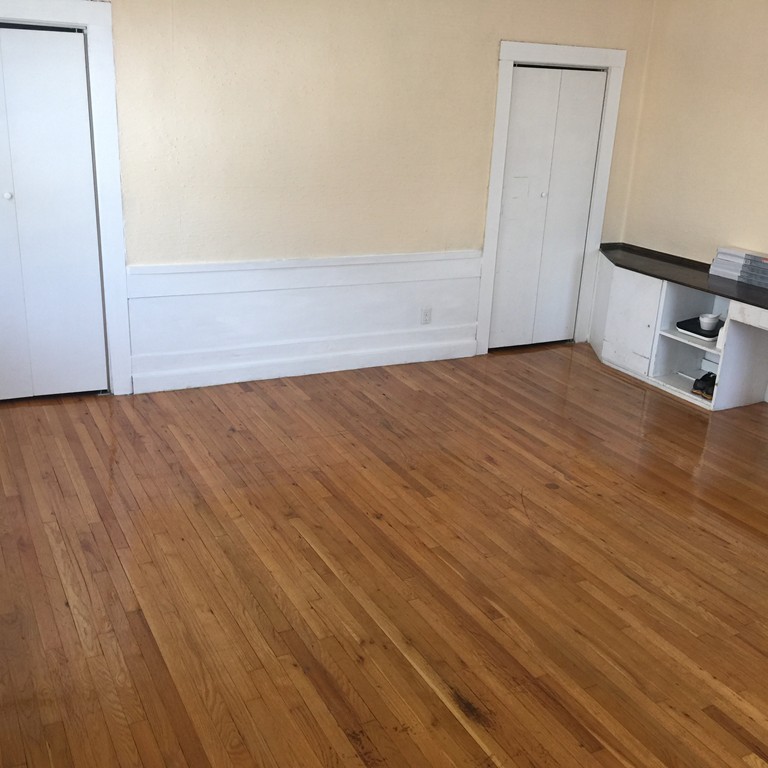 15 Seaver St, Stoughton