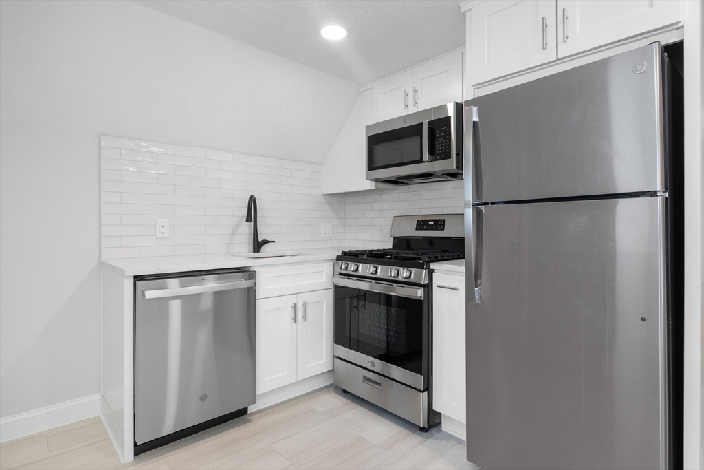 421 Salem St, Medford