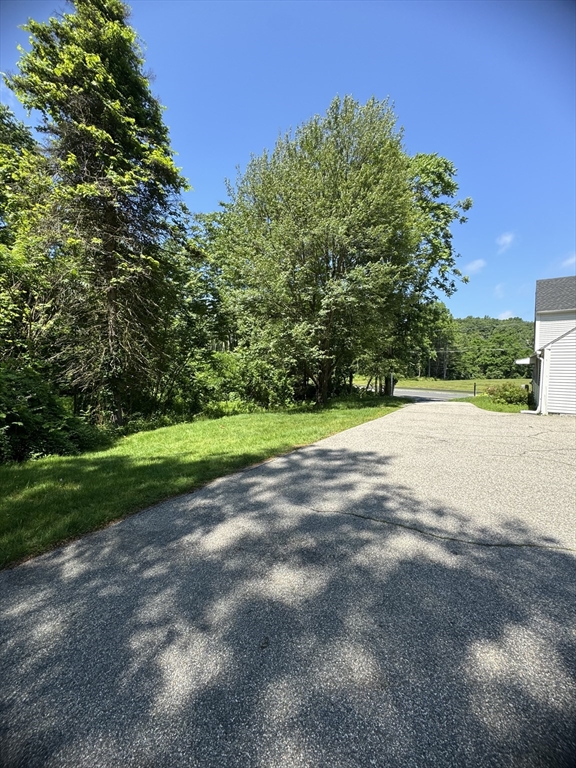 107 Boston Rd, Sutton