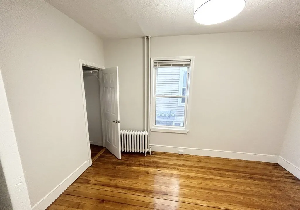 151 East Cottage, Boston