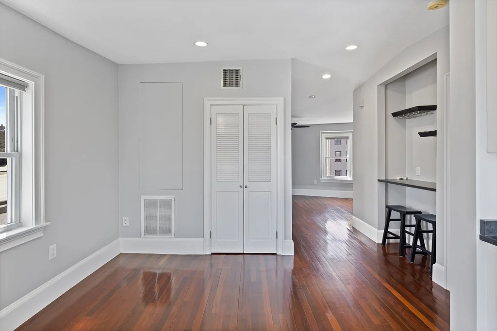 24 Emerson St, South Boston